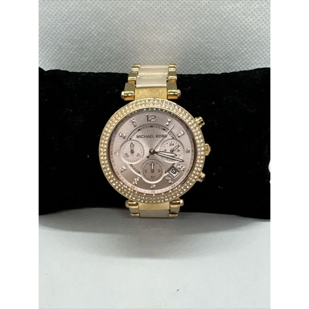 Michael Kors Parker MK5896 Women Rose Gold Analog Dial Quartz Wrist Watch JNA434